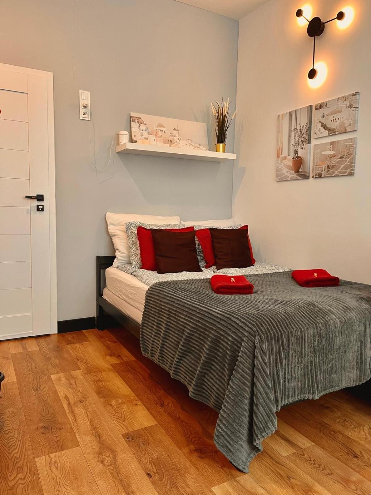 Super 1 Bed Room Condo In Warszawa Center Exterior photo